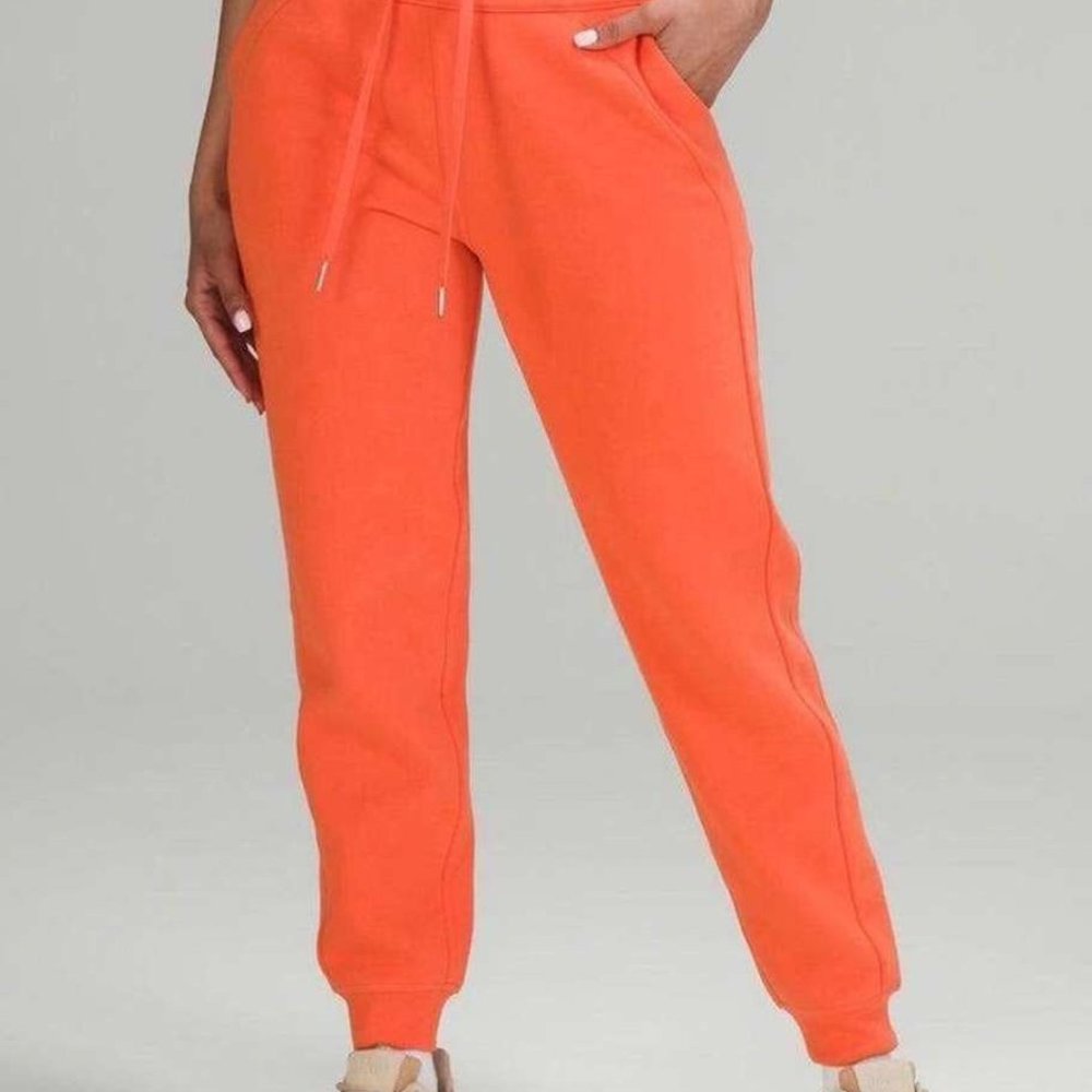 Lululemon High Rise Jogger - Barely Worn